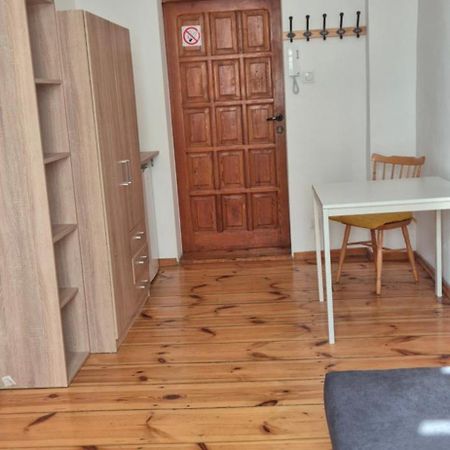 Hostel Tulip - Pokoj Jednoosobowy Nr 3 Ze Wspolna Lazienka I Kuchnia شتشيتسين المظهر الخارجي الصورة