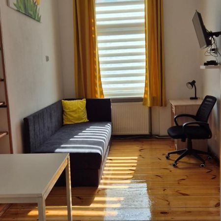 Hostel Tulip - Pokoj Jednoosobowy Nr 3 Ze Wspolna Lazienka I Kuchnia شتشيتسين المظهر الخارجي الصورة