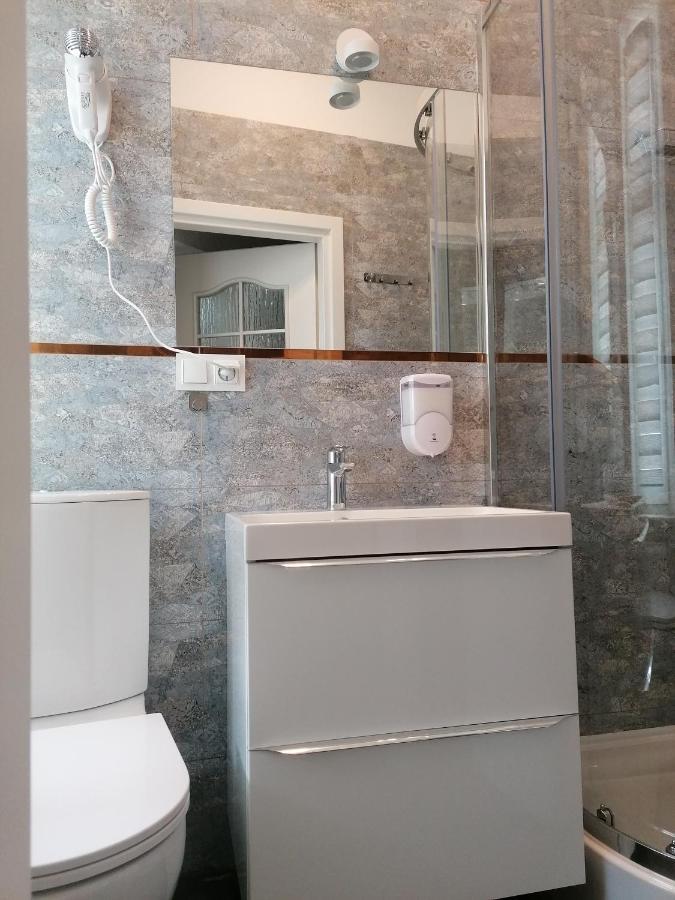 Hostel Tulip - Pokoj Jednoosobowy Nr 3 Ze Wspolna Lazienka I Kuchnia شتشيتسين المظهر الخارجي الصورة