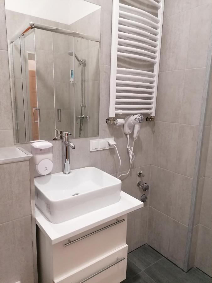 Hostel Tulip - Pokoj Jednoosobowy Nr 3 Ze Wspolna Lazienka I Kuchnia شتشيتسين المظهر الخارجي الصورة